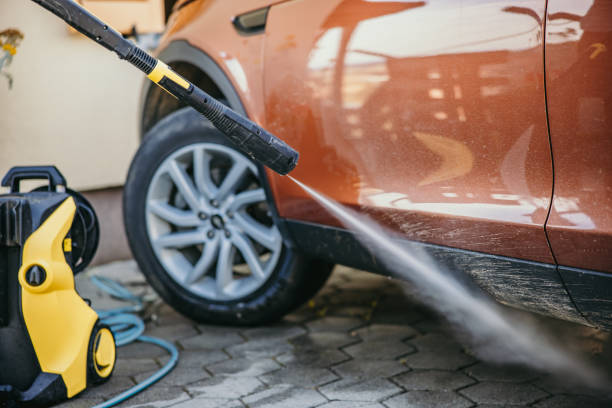 Best Garage Pressure Washing  in Holiday Shores, IL
