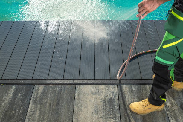 Why Choose Our Certified Pressure Washing Experts for Your Project Needs in Holiday Shores, IL?